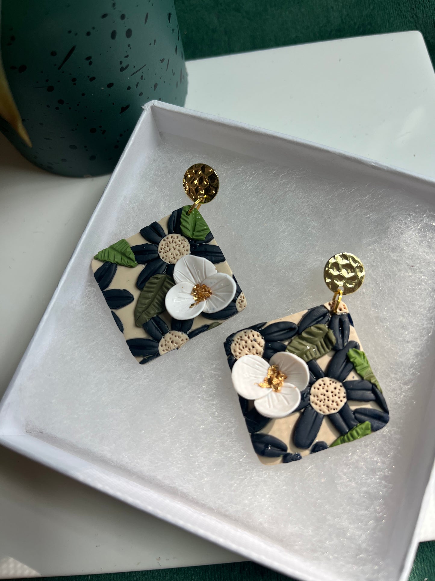Botanical Aerie