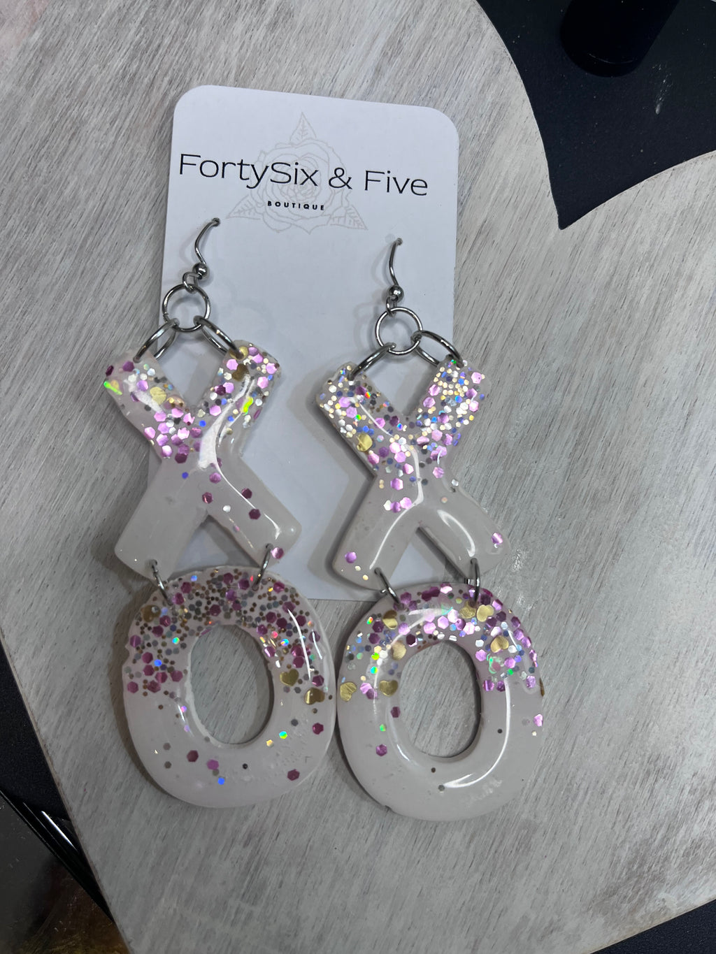 Xo Valentine HEART EARRINGS