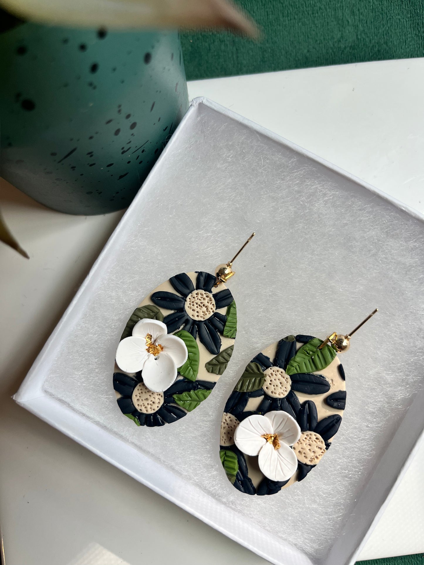 Botanical ovals