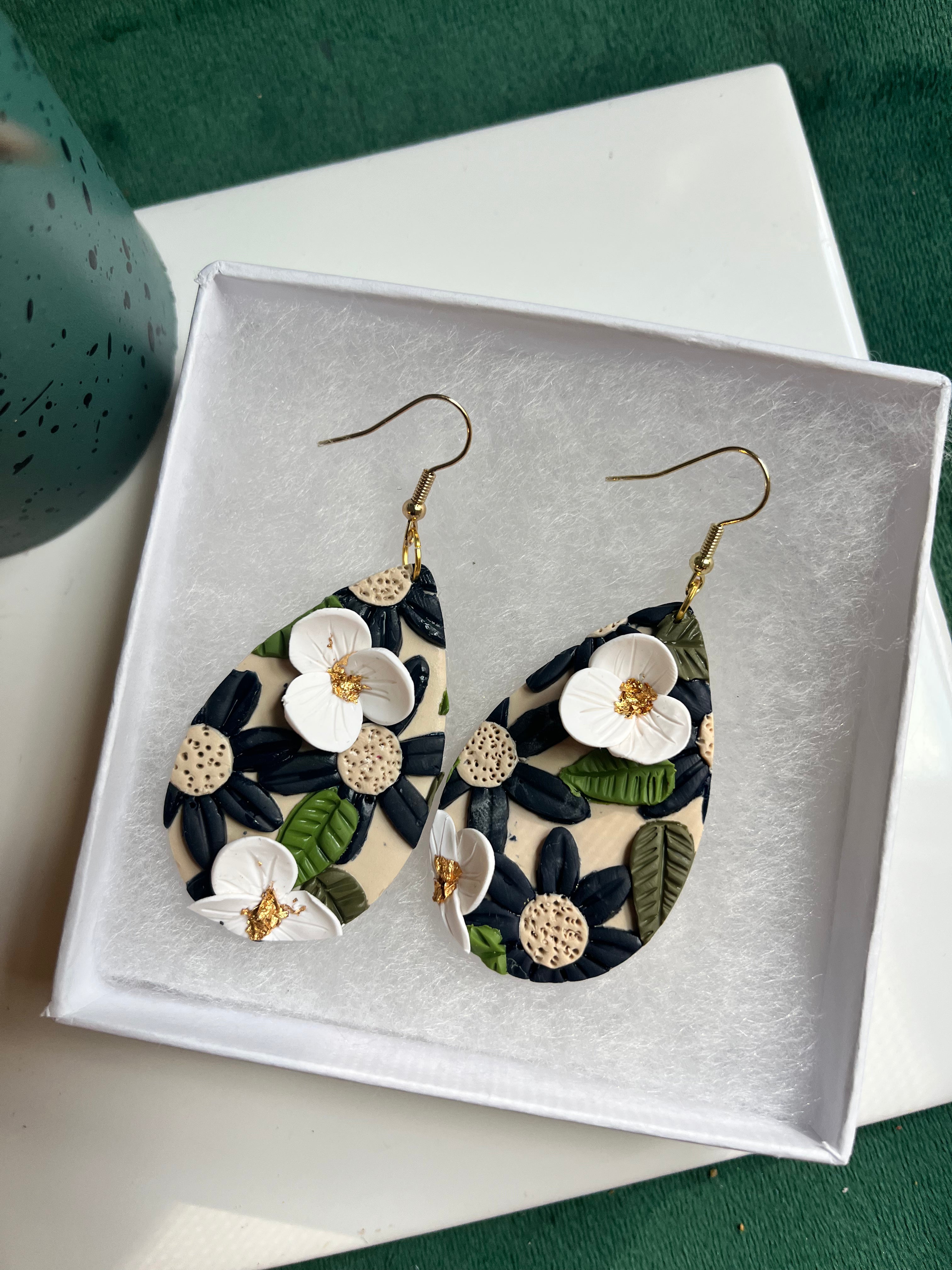 Botanical teardrops
