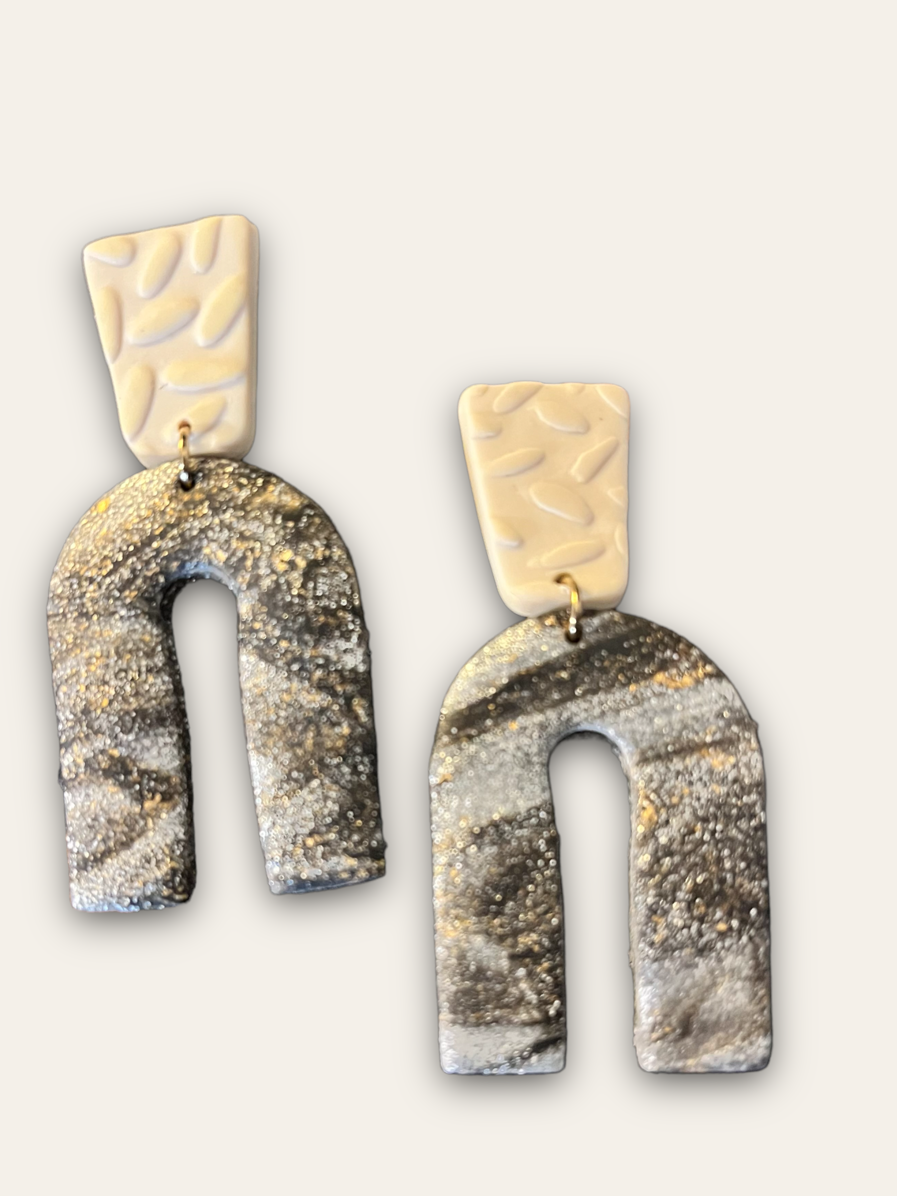 Regal beauty arches Earrings  1955