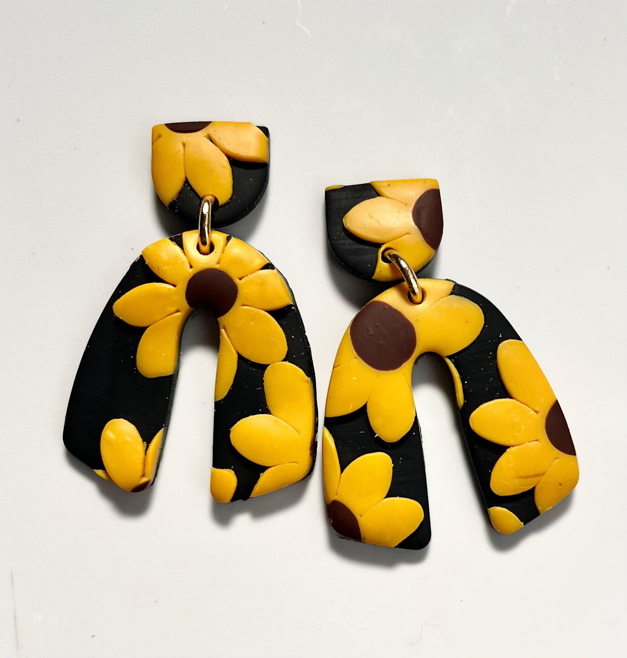 Black flower FALL Earrings 1955